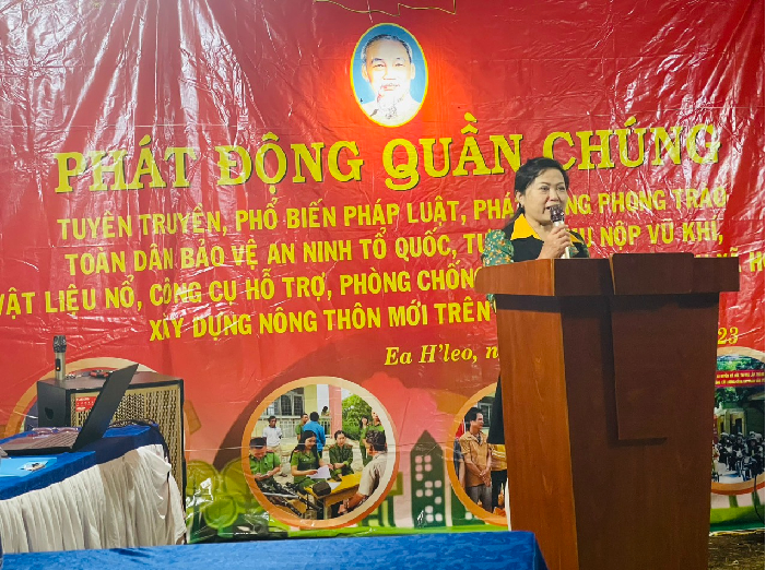 NGÂN 12
